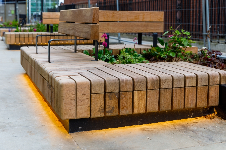 Street lighting furniture