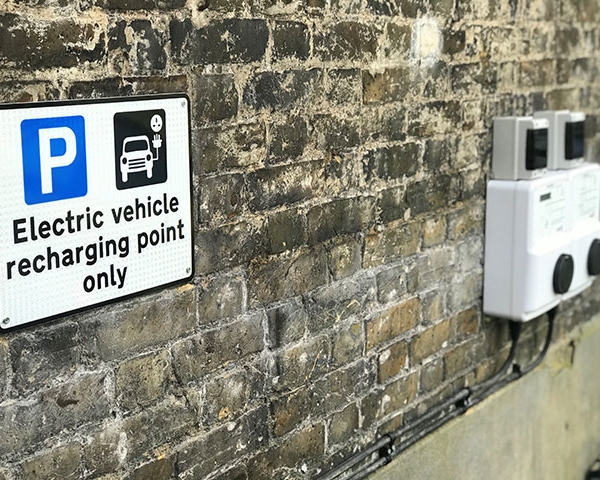 Hackney-Charging2_web.jpg