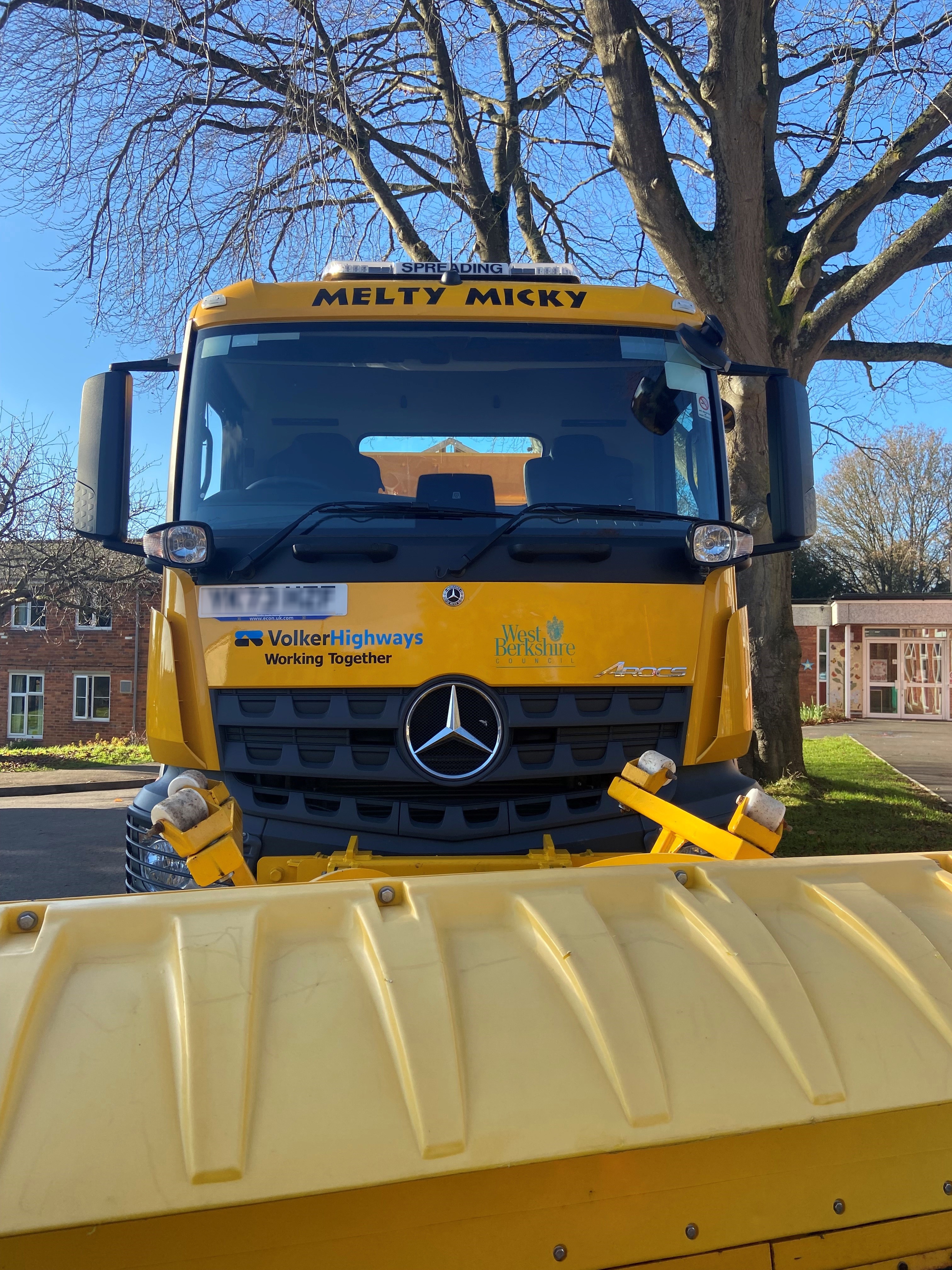 Name the gritter comp_.jpg