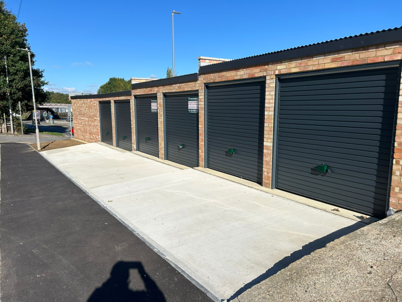 Pier Road garages