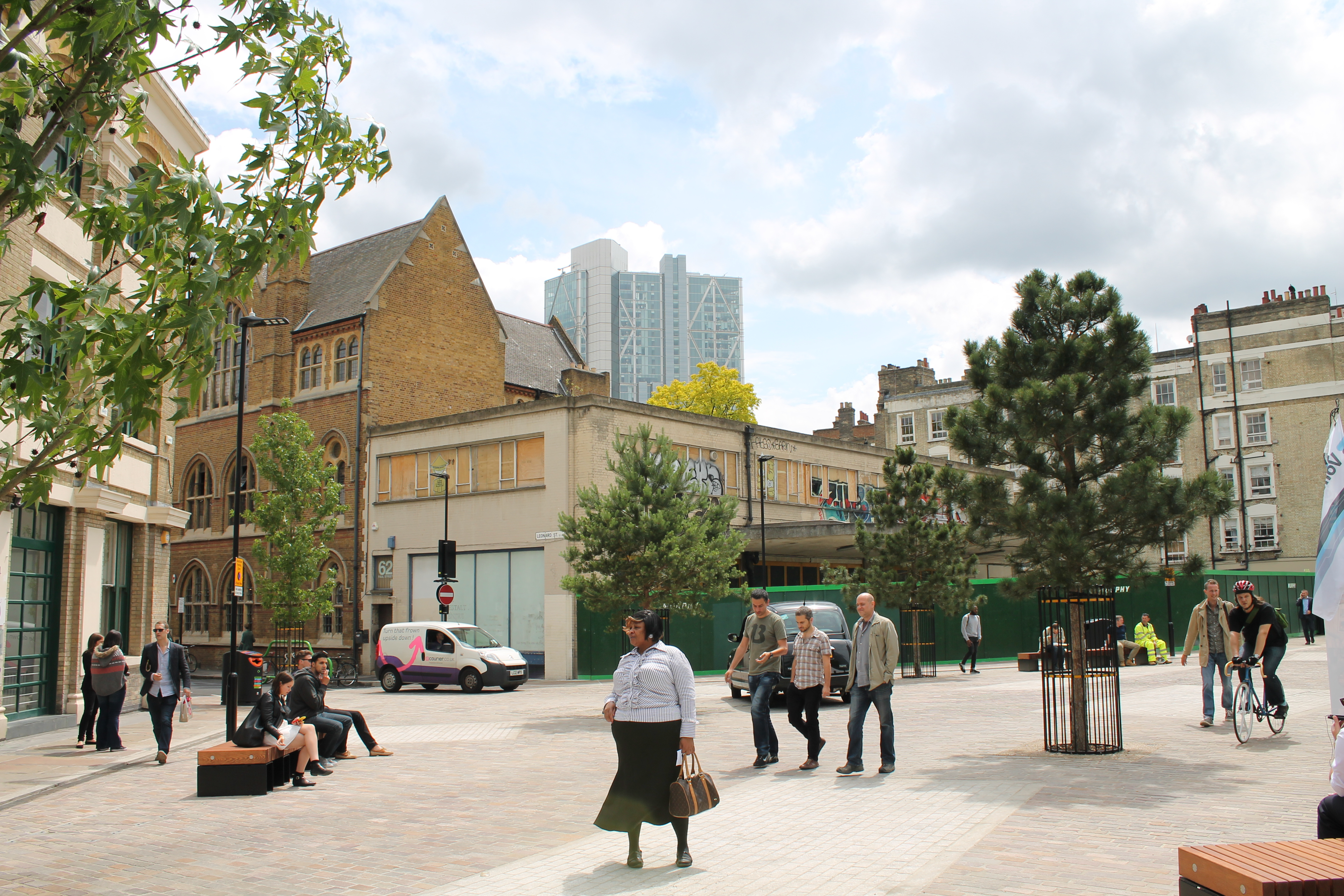 C10474 - London Borough of Hackney - St Leonards Circus - Shared Space scheme - 371.jpg